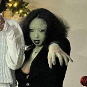 Meet your Posher, Destiny